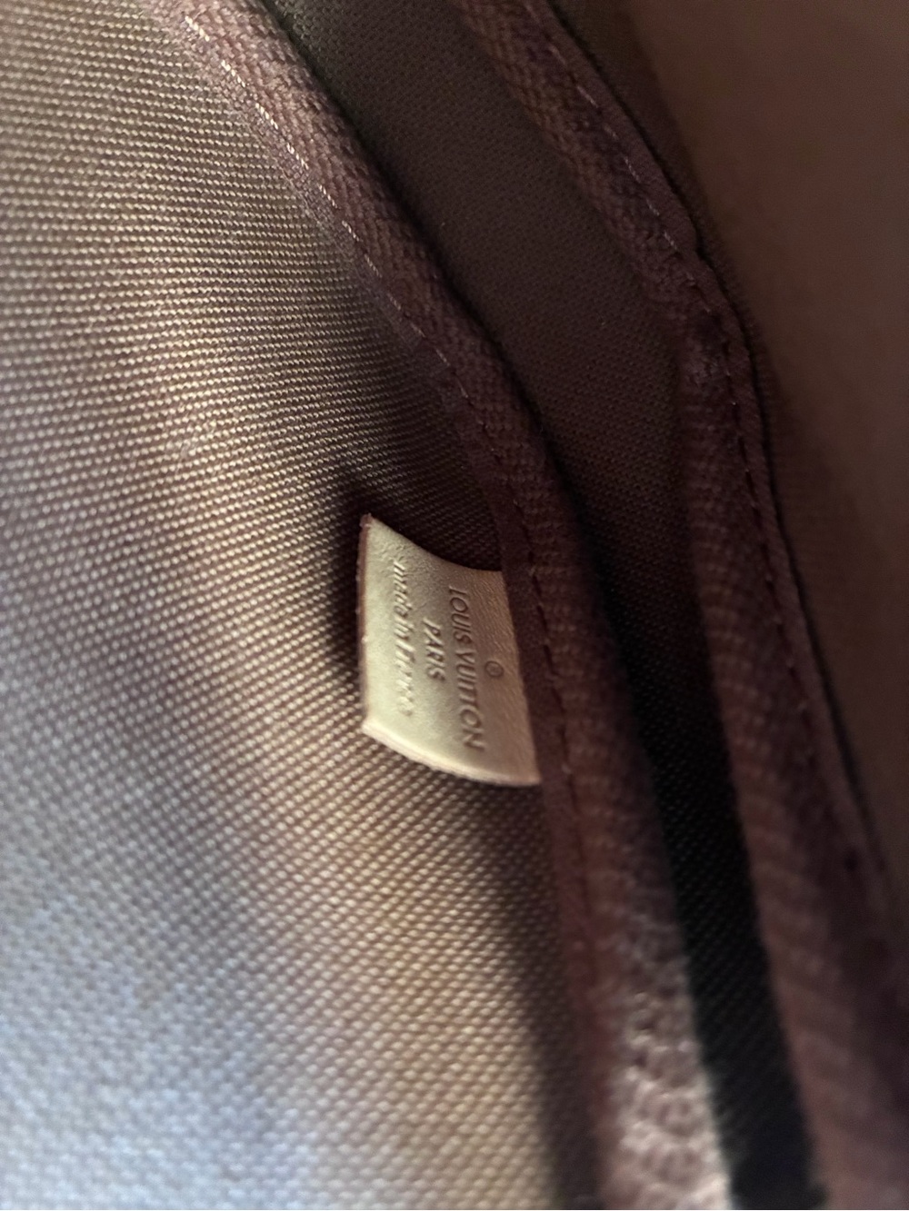 Louis Vuitton Multi Accessories Pouch - Picture 6 of 6